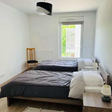 3 Etoiles Bord Du Lac, T3 Piscine *