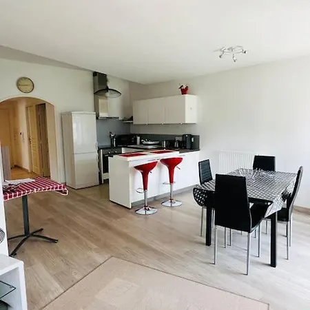 3 Etoiles Bord Du Lac, T3 Piscine Aix-les-Bains
